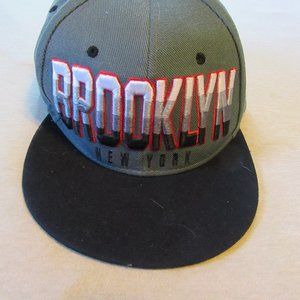 Mens ROST Brooklyn New York Snapback Hat / Cap